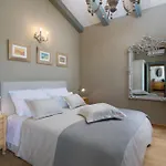 Nevija U Ladicima For 10 People With Sea View & Sports Complex In Istria