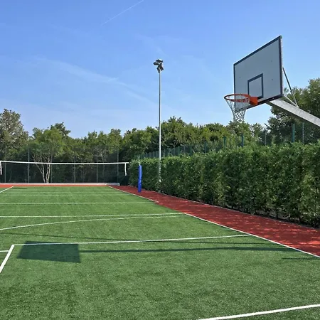Nevija U Ladicima For 10 People With Sea View & Sports Complex In Istria Vila Ladici